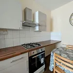 Cosy Double Room In Town Centre