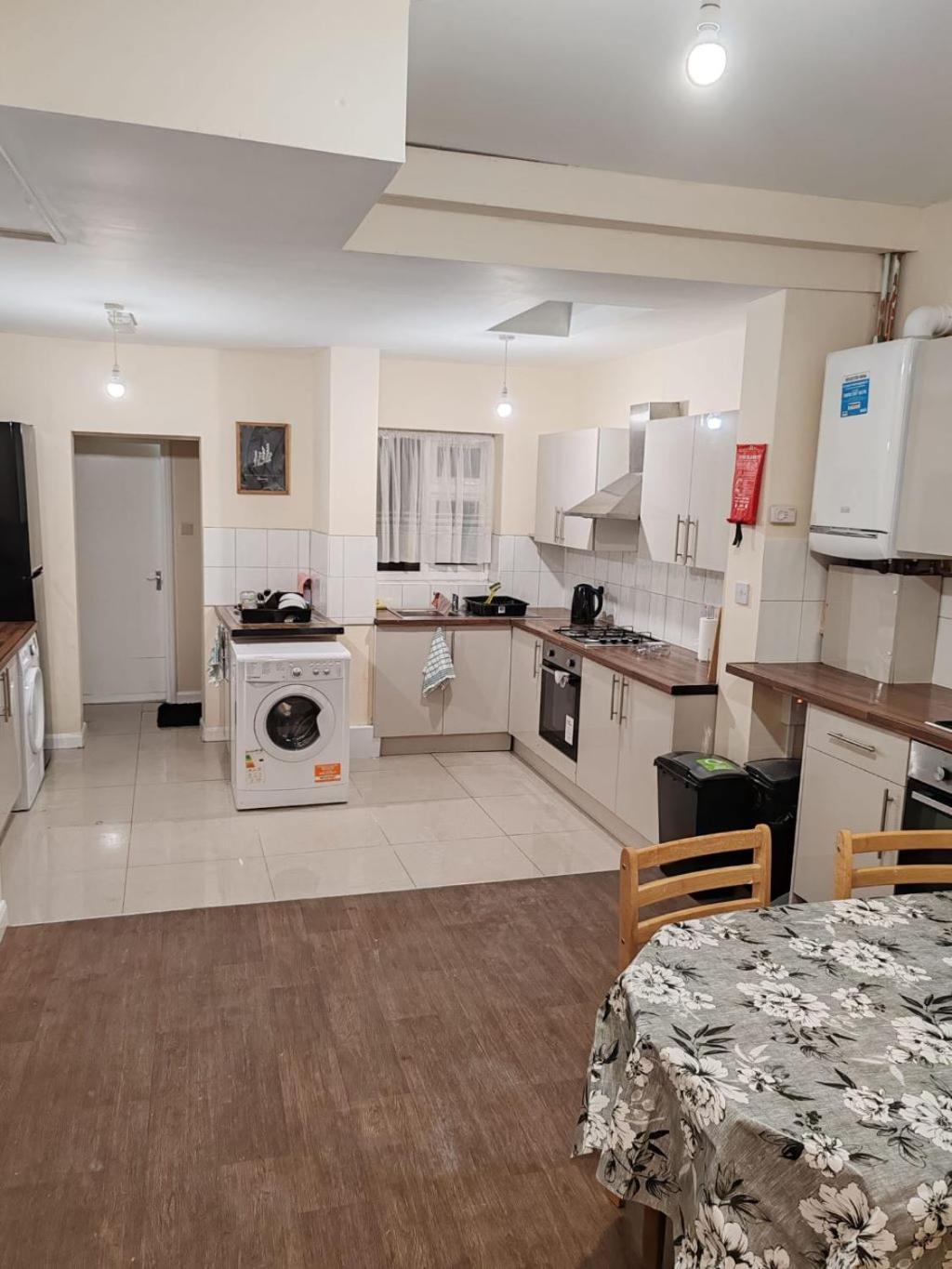Apartment Cosy Double In Town Centre
