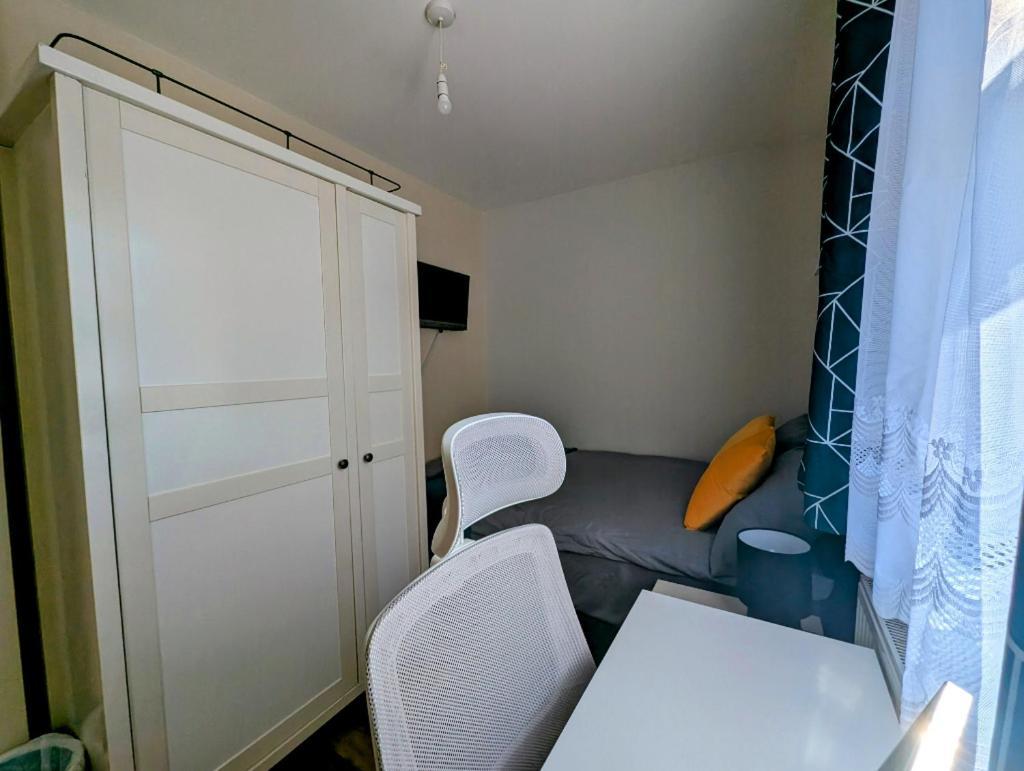 Cosy Double In Town Centre *